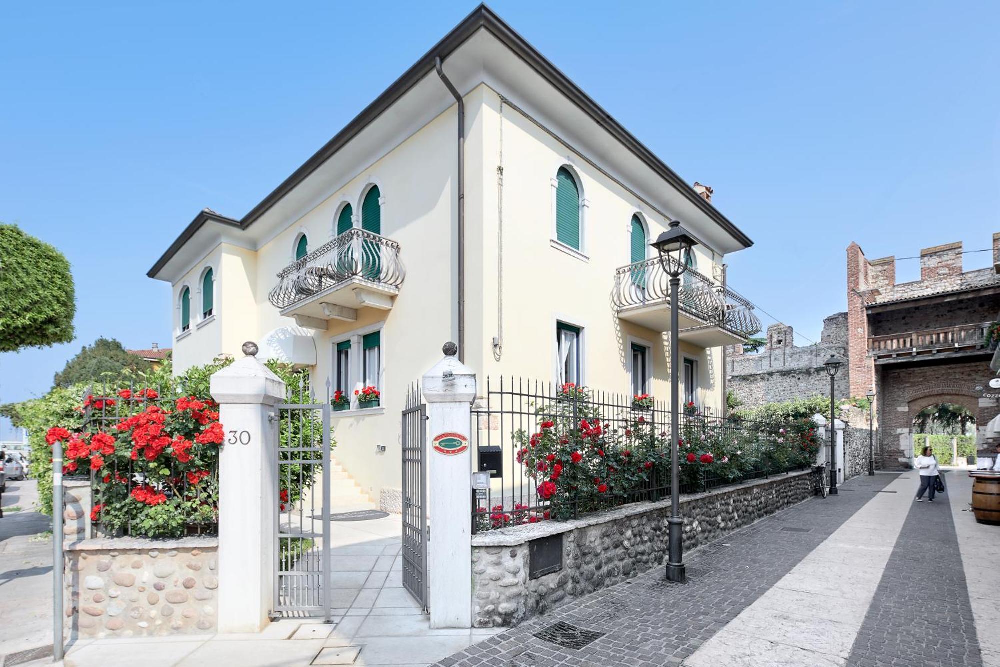 Hotel Villa Cansignorio Lazise Esterno foto